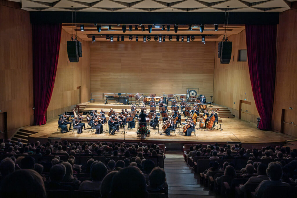 Orkiestra Symfoniczna Filharmonii Podkarpackiej podczas koncertu