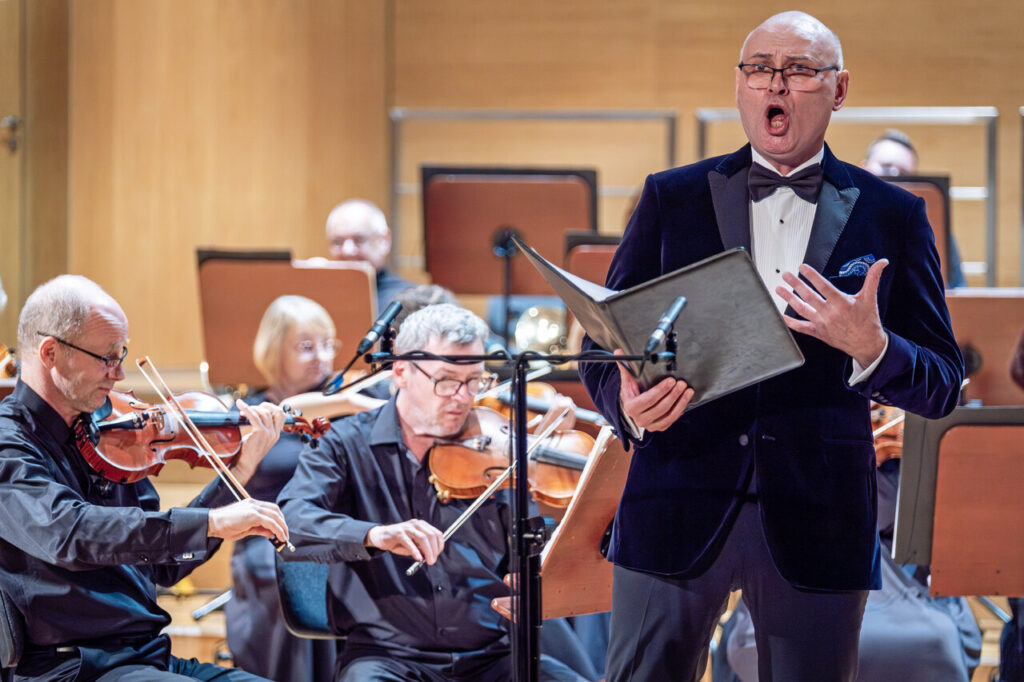 ks. Paweł Sobierajski - baryton