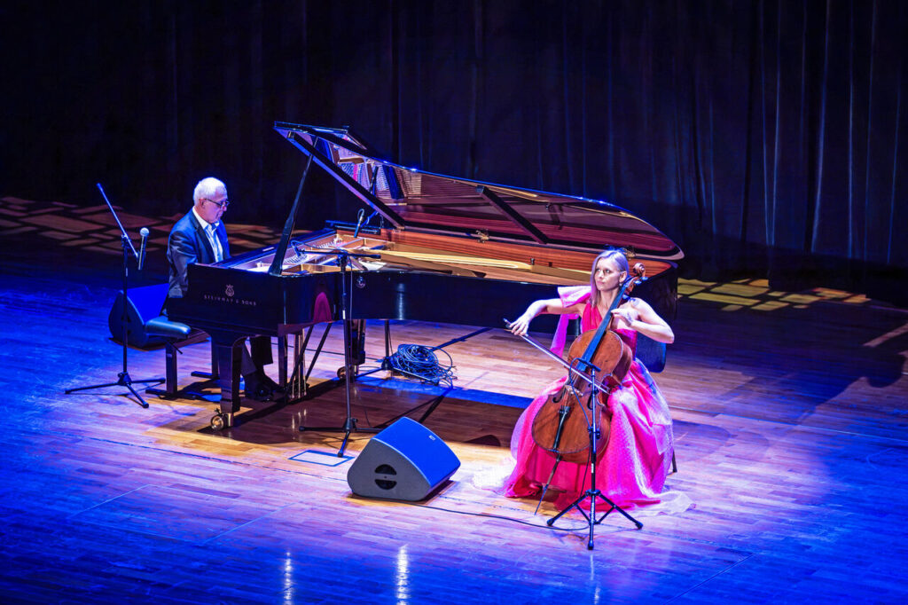 Waldemar Malicki (fortepian) i Małgorzata Krzyżanowicz (wiolonczela)