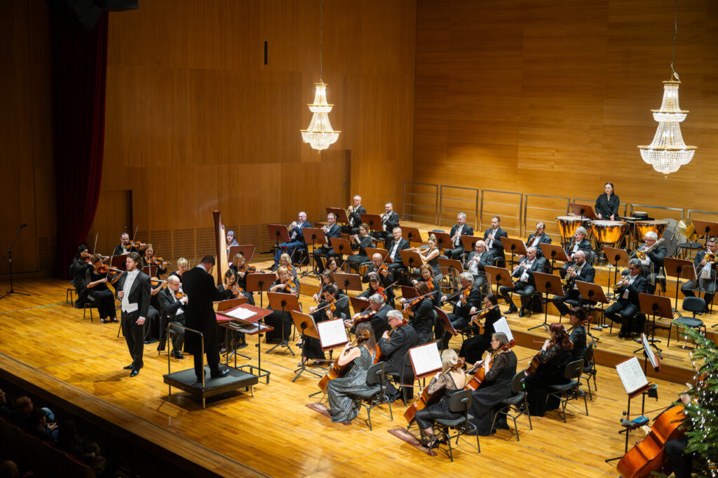 ANDRIJ CHARLAMOV – baryton i Orkiestra Symfoniczna Filharmonii Podkarpackiej pod batutą Jiri Petrdlika