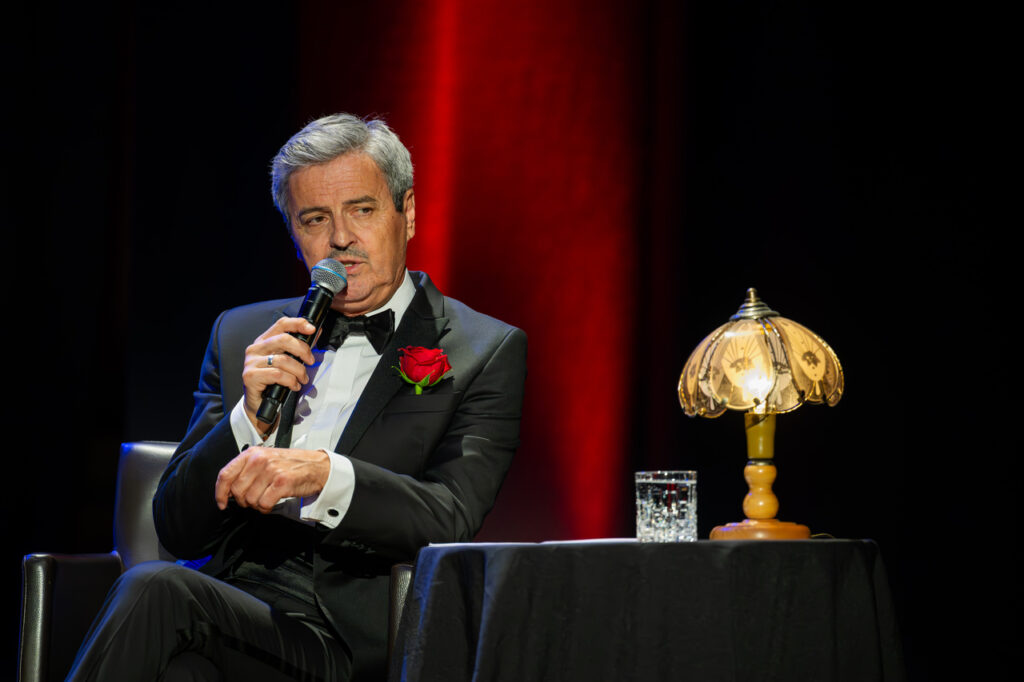 Piotr Polk w czasie koncertu muzyki filmowej