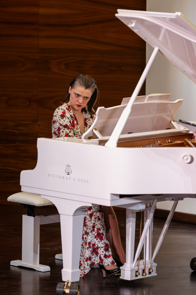 DOMINIKA PESZKO (fortepian) w czasie koncertu kameralnego