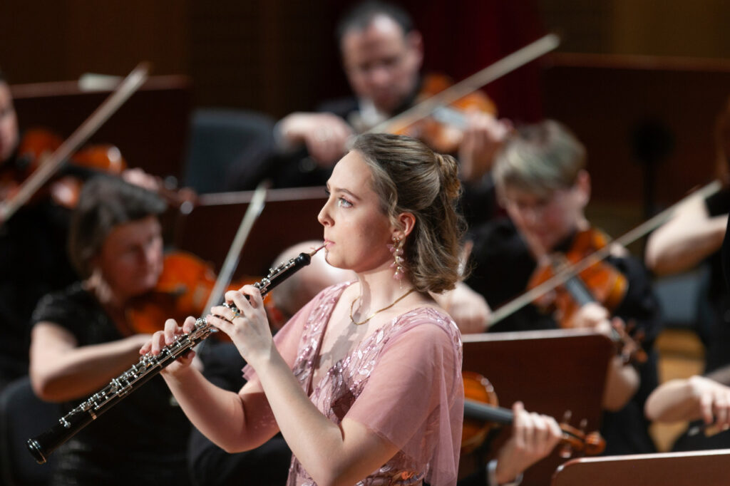Stepanka Andelova - obój, w czasie koncertu symfonicznego