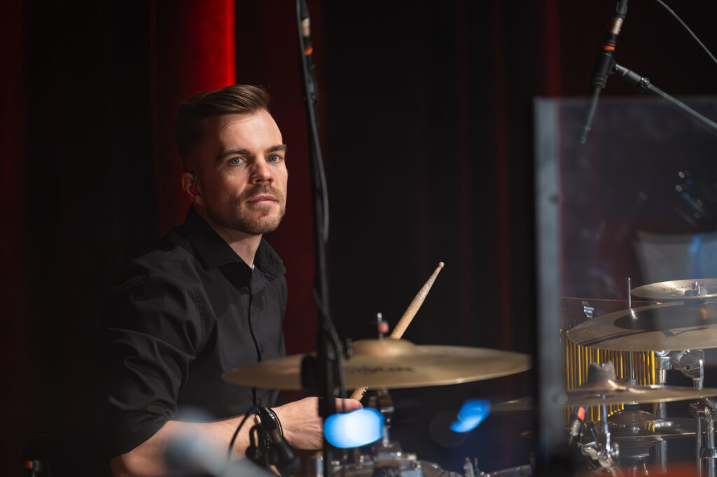 Wiesia Stefanik z zespołem w czasie koncertu z okazji Dnia Dziecka