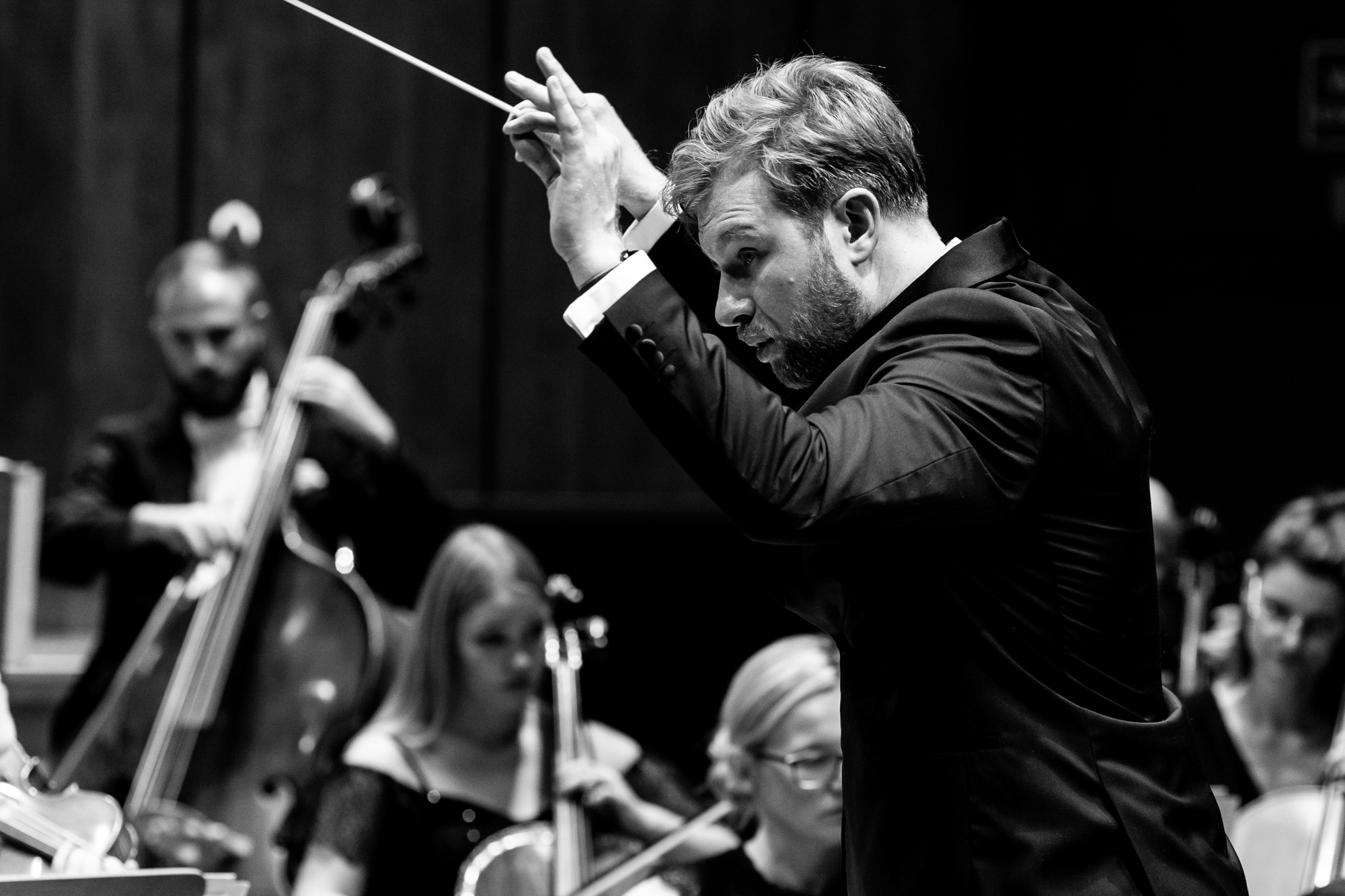 2024.09.27 – Gwiazdy promują 2 Dyrygent Miłosz Kula