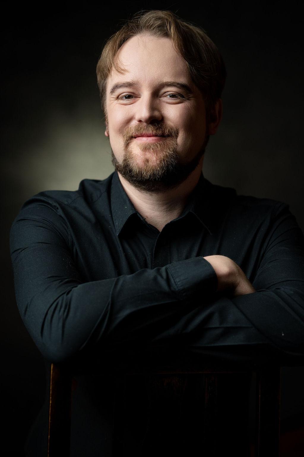 Hans - Jorg Gaugelhofer Hans Jorg Gaugelhofer - tenor