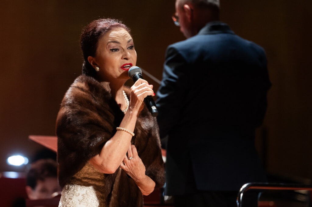 Grażyna Brodzińska - wokalistka