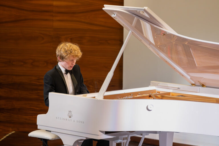 Read more about the article Koncert w ramach projektu „Efekt Chopina” – 24 września 2025r.