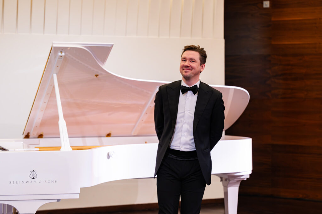 Rokas Valuntonis - fortepian