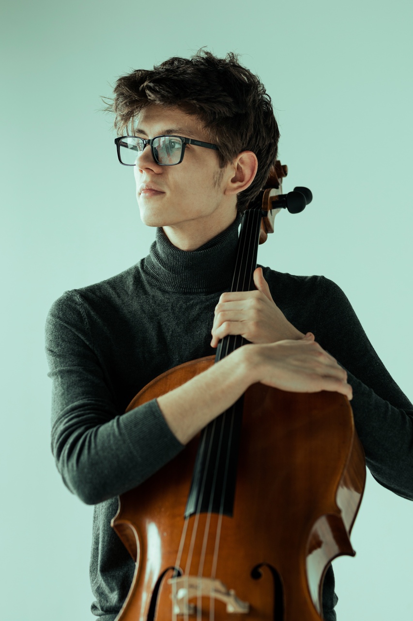 Filip Krzeszowiec - wiolonczela